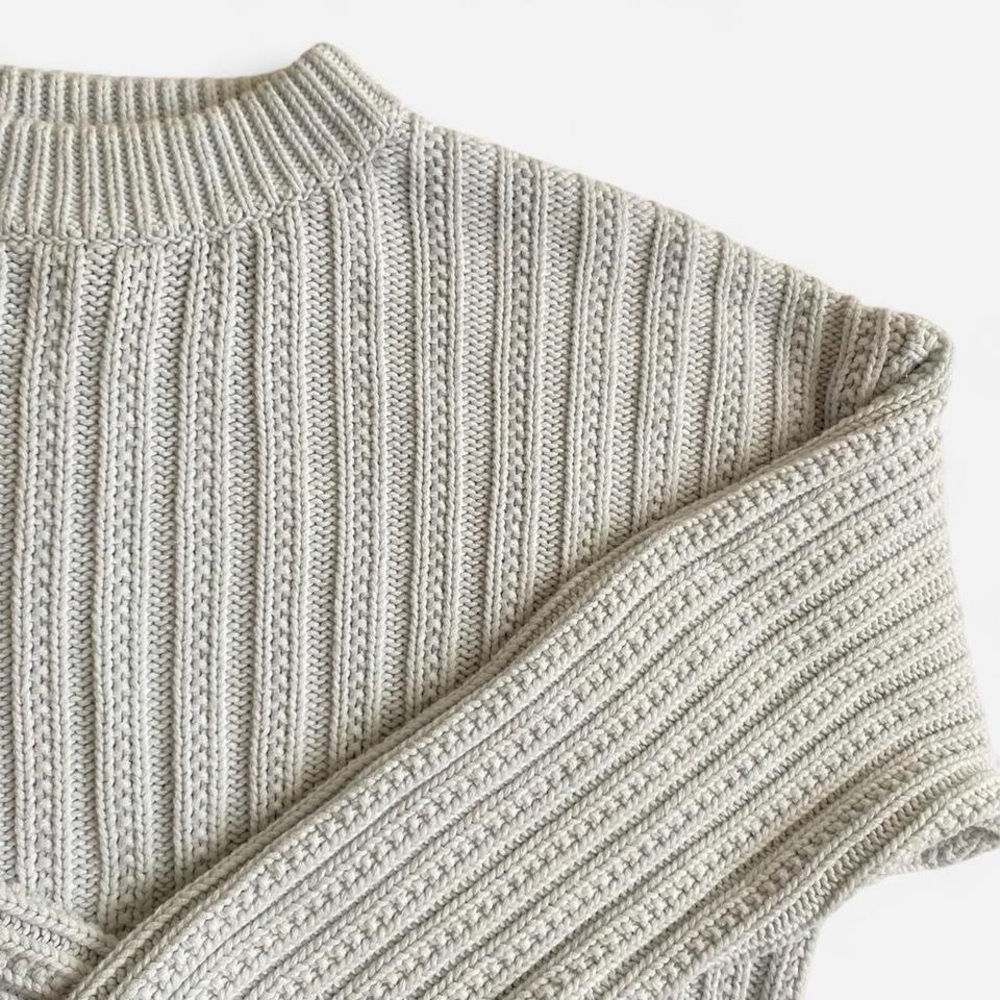 Universal Thread cozy pale blue sweater - Picture 3 of 8
